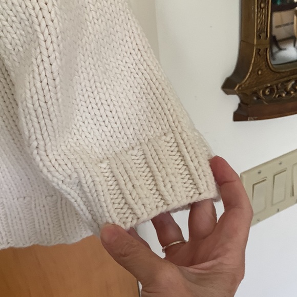 Vintage Tommy Hilfiger hand knit oversized sweater - Picture 7 of 10